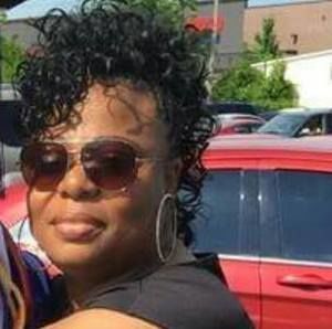 Meet your Posher, Tia